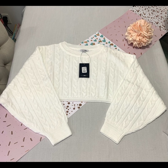 Fashion Nova’ Meet Me Halfway Crop Sweater - Picture 9 of 14